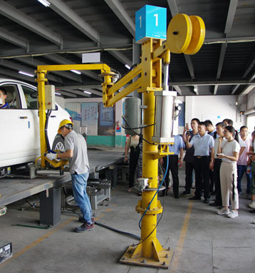 工信部赴杭州伯坦 調(diào)研“車(chē)電分離、分箱換電”生態(tài)