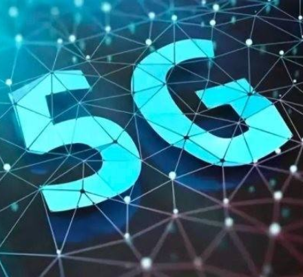 5G無人駕駛時代 誰能占領(lǐng)車機制高點？